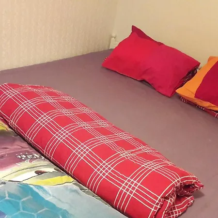 Entire Apartment- 3 Bedrooms, Bathroom, Kitchen, Wc Apartman *